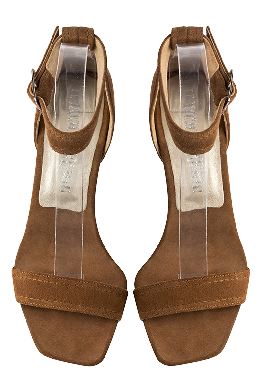 Caramel brown women's closed back sandals, with a strap around the ankle. Square toe. Medium wedge heels. Top view - Florence KOOIJMAN